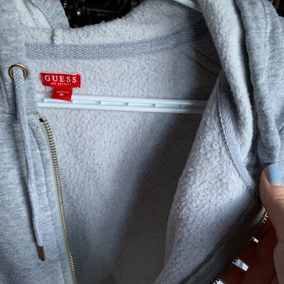 grey guess sweater - Picture 4 of 4